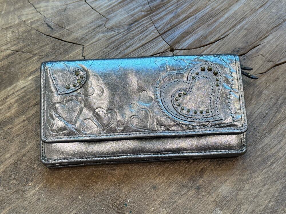 Vintage Y2K Fossil Metallic Leather Heart Wallet Checkbook Clutch